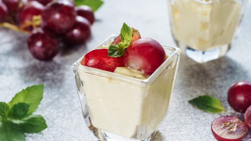 Mousse de Baunilha com Uvas