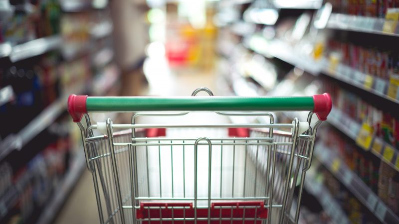 Dicas para economizar no supermercado