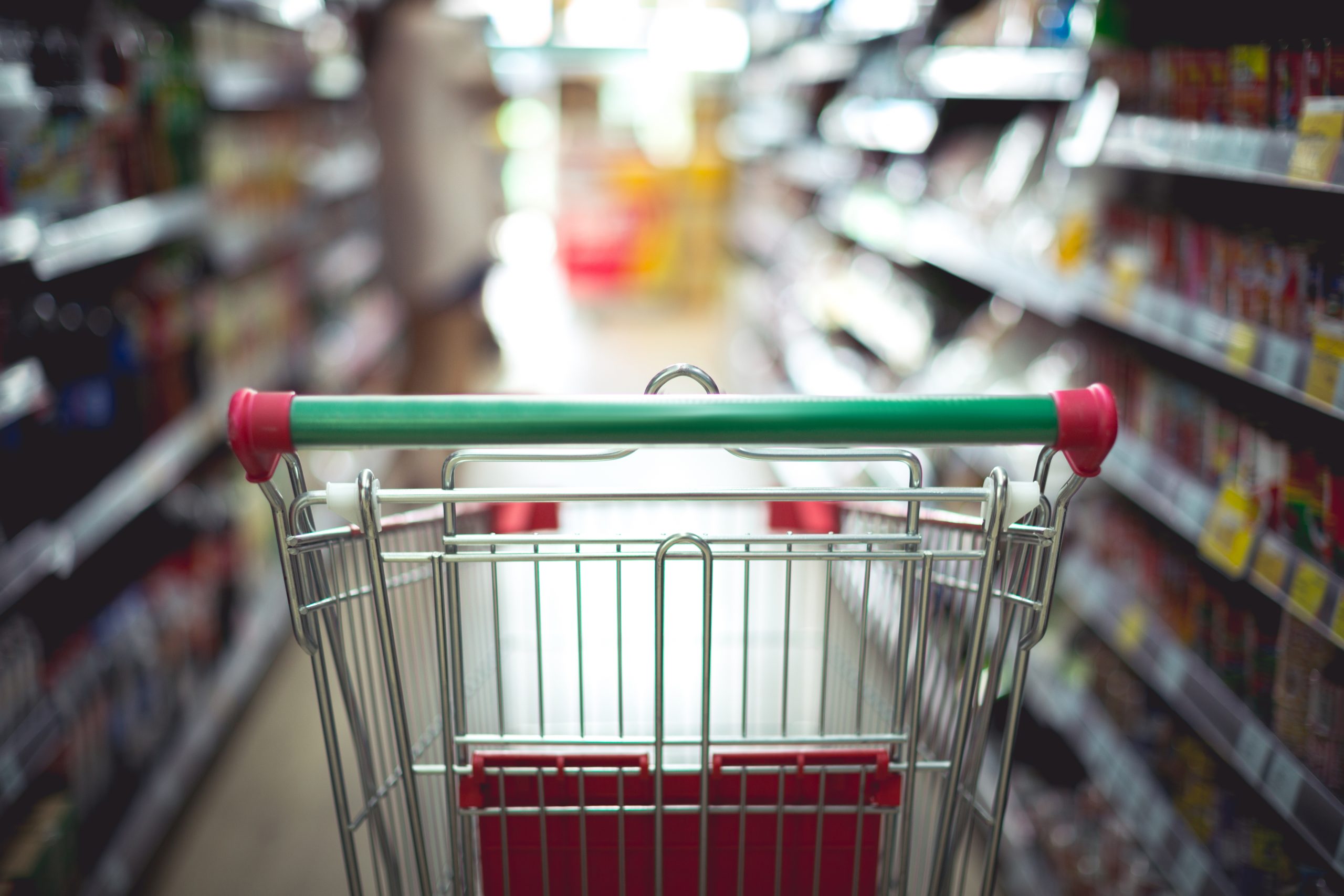 Dicas para economizar no supermercado