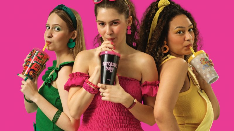 Bob’s lança copos colecionáveis em parceria com a Capricho