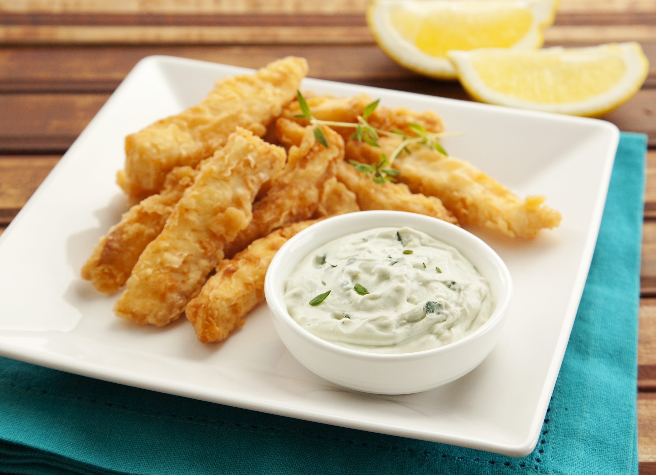 Iscas de Peixe com Queijo Azul